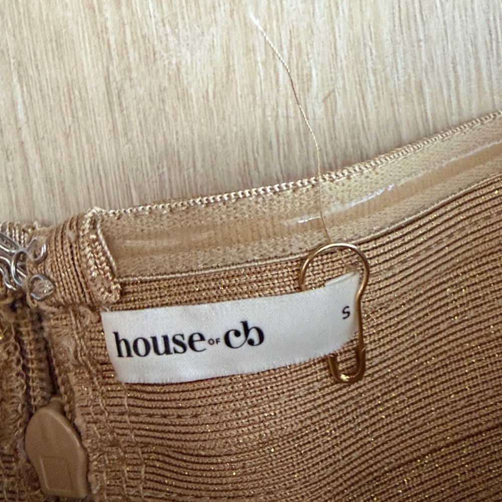 House of cb THE SWEETHEART Gold Shimmer Strapless V Waist Bandage Maxi Dress - Picture 10 of 10
